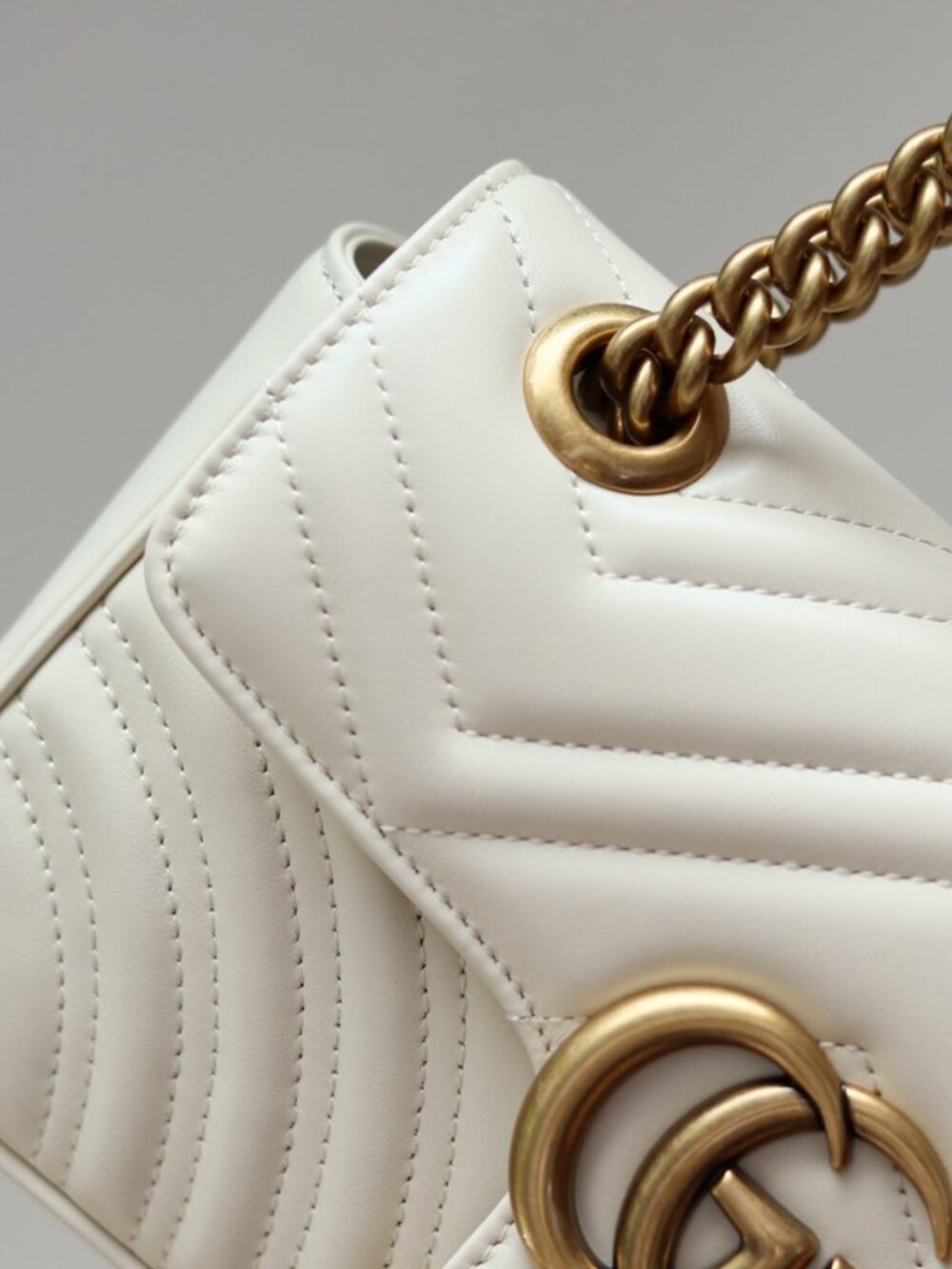 Gucci Marmont Matelassé Leather Shoulder Bag - Picture 5 of 9
